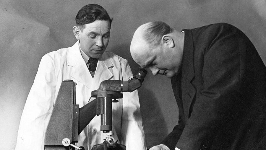 1941: Labor für Qualitätsprüfung